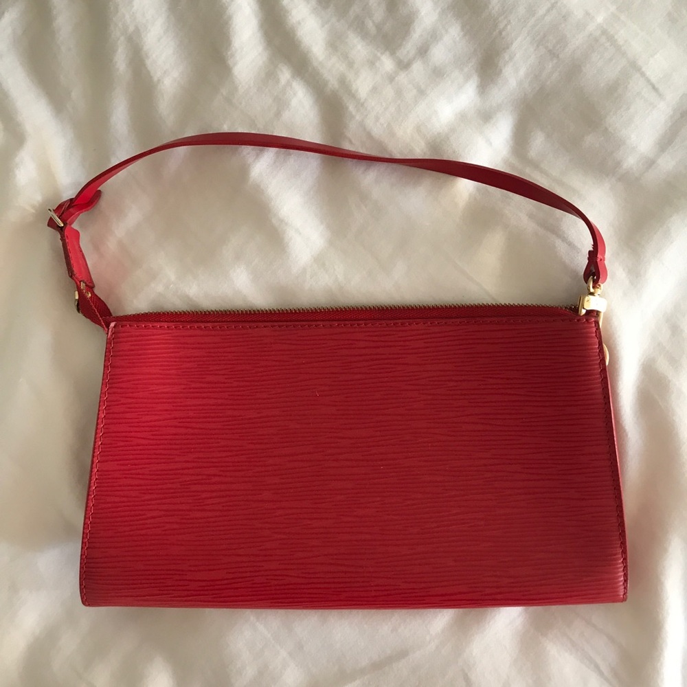 💯% Authentic Louis Vuitton Epi Leather Pochette - Picture 2 of 6